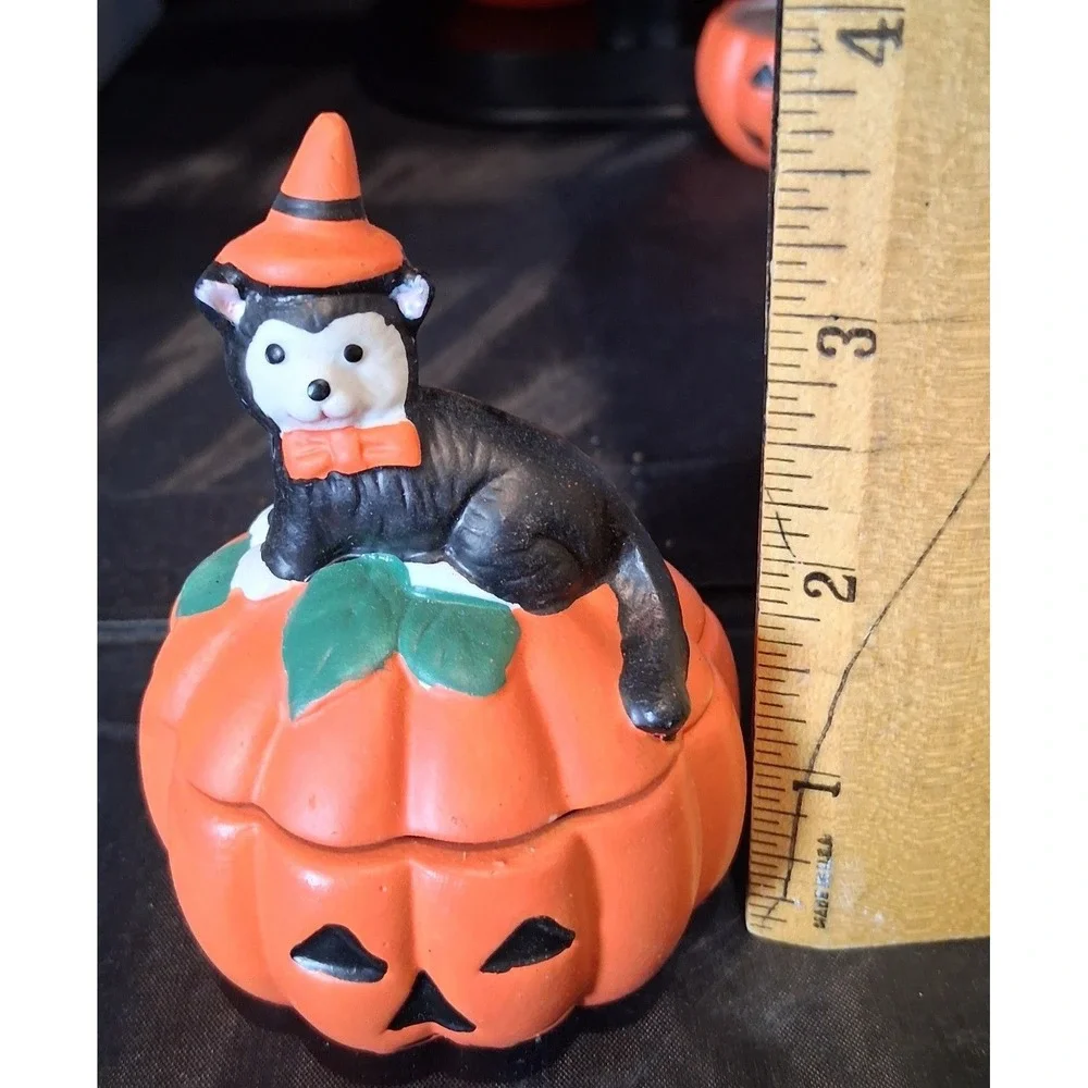 Vintage Halloween Decor Hallmark Flocked Black Cat Spearhead Pumpkin Lot 1995